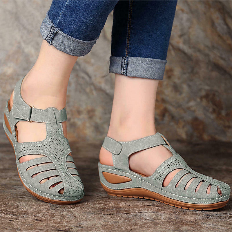 Wendy | Gently Lifted Comfort Sandals