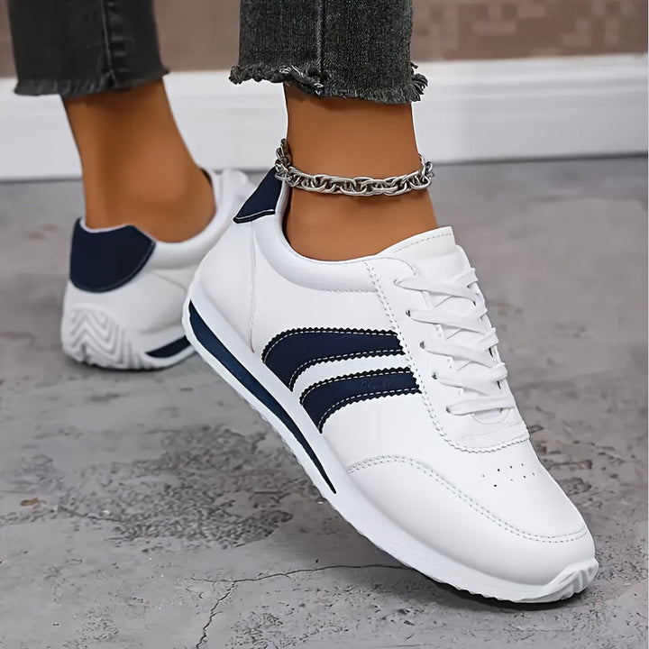 Meg | Lightweight Lace-Up Sneakers
